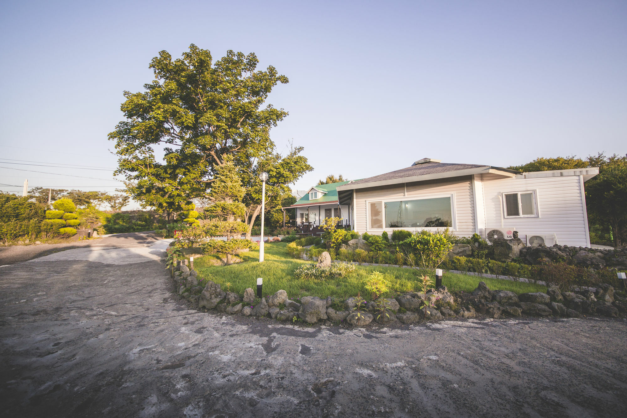 Sunyang Village Pension Jeju Exterior photo