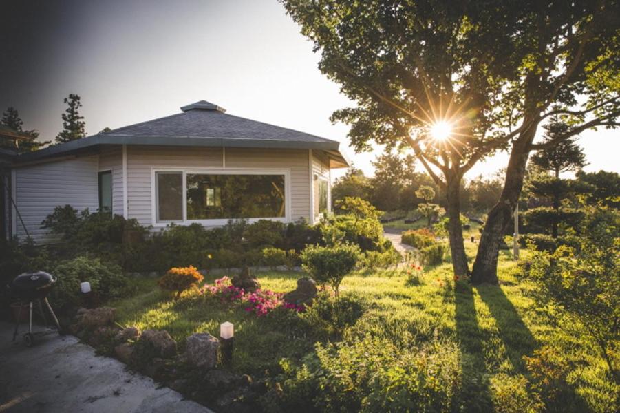 Sunyang Village Pension Jeju Exterior photo