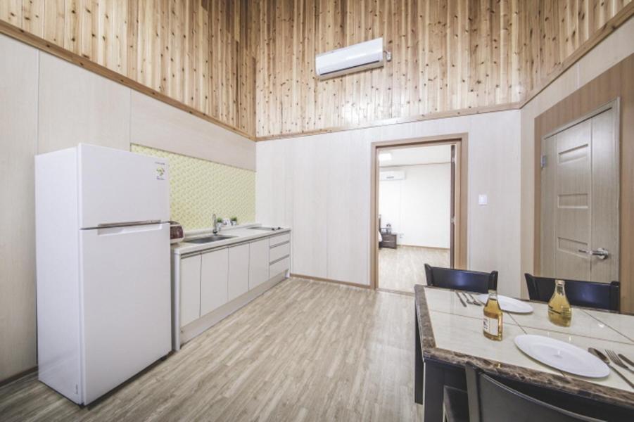 Sunyang Village Pension Jeju Exterior photo